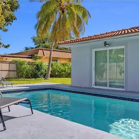 Miami Paradise-Poolside House-Centrally Located Exterior photo